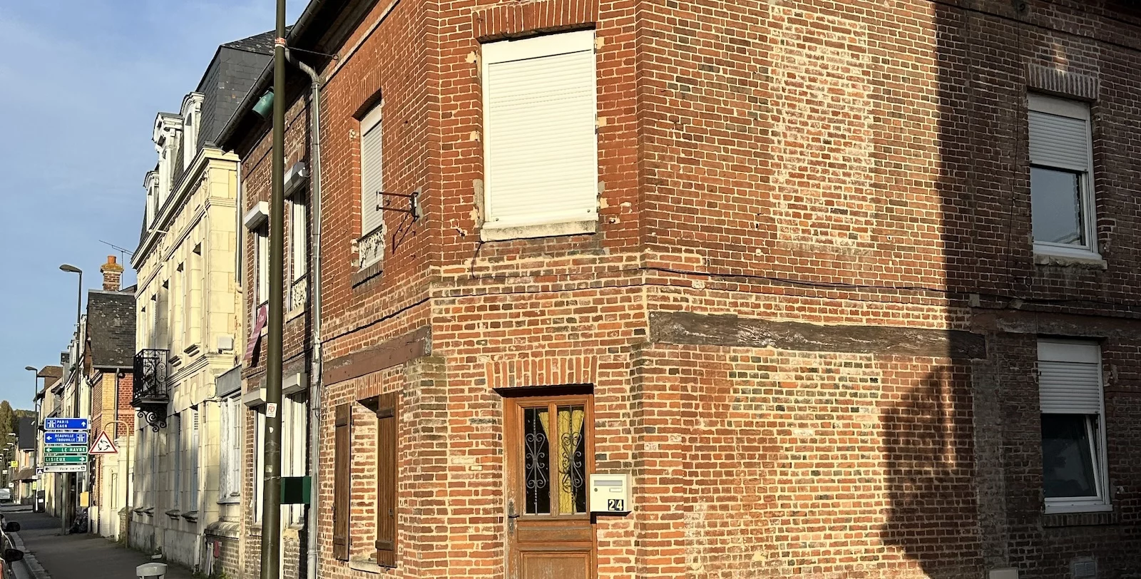 Extérieur après rénovation à Pont-l’Évêque