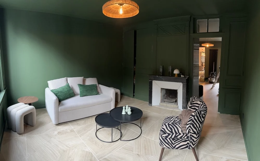 Salon après rénovation à Pont-l’Évêque